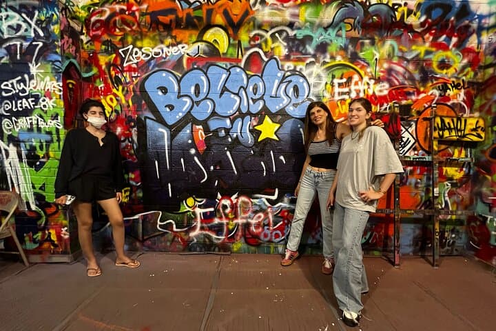 Brooklyn Graffiti Workshop in Bushwick — 1-Hour Street Art Lesson photo 6
