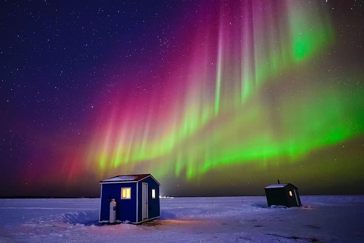 Yellowknife Ice Fishing & Aurora Night: Heated Hut Adventure on Great Slave Lake