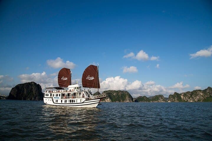 2-Day Bai Tu Long Bay Cruise from Hanoi — Kayaking, Thien Canh Son Cave & Overnight Boat