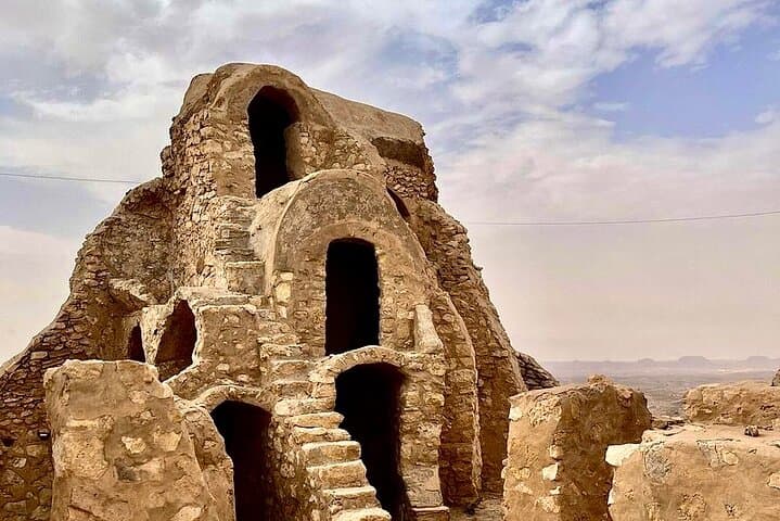 Private 2-Day Tunisian Desert Adventure: Matmata & Ksar Ghilane