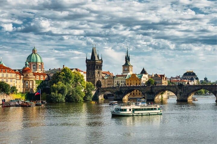 Private Day Trip from Wroclaw to Prague: Prague Castle, Charles Bridge & Old Town Highlights photo 4
