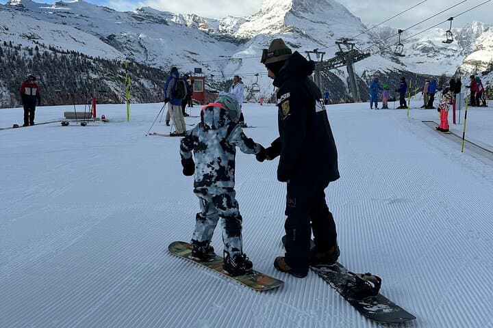 Private Snowboarding Lessons in Zermatt — 3-Hour Sunnegga Coaching photo 5