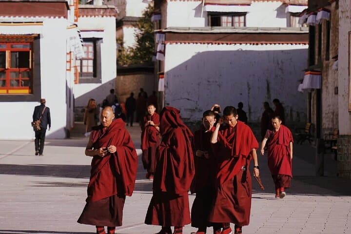 8-Day Tibet Classic Tour: Lhasa, Everest Base Camp & Namtso Lake photo 3