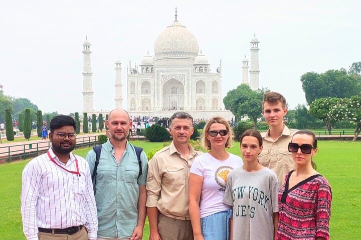 Taj Mahal Day Trip by Gatimaan Express: Taj Mahal, Agra Fort & Baby Taj in One Day