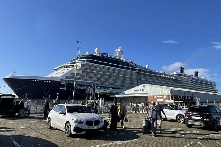 Southampton Cruise Port to Heathrow Private Transfers — Fast, Direct Airport Rides photo 1