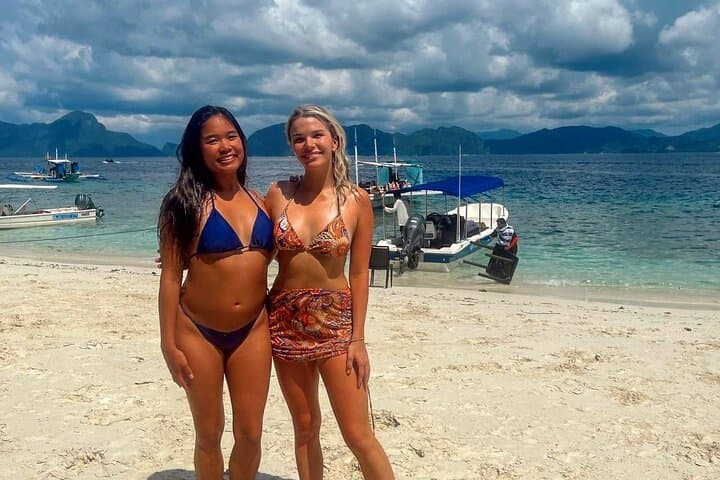 Private El Nido Combination Tour A & C — Big Lagoon, Hidden Beach & Helicopter Island photo 3