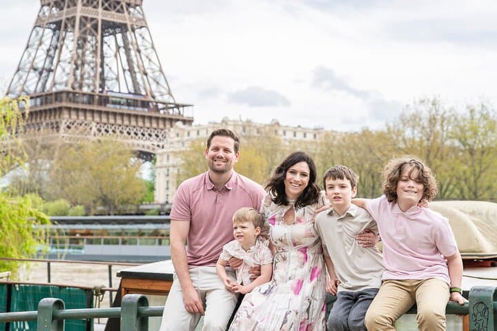 30-Minute Paris Photo Session at Trocadéro — Edited Gallery Delivered Same Day