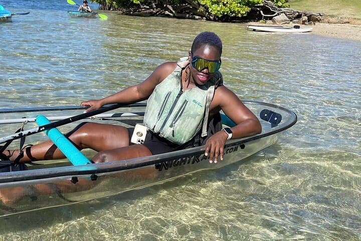 Clear Kayak Tour in Condado Lagoon — Morning Urban Kayak in San Juan photo 5