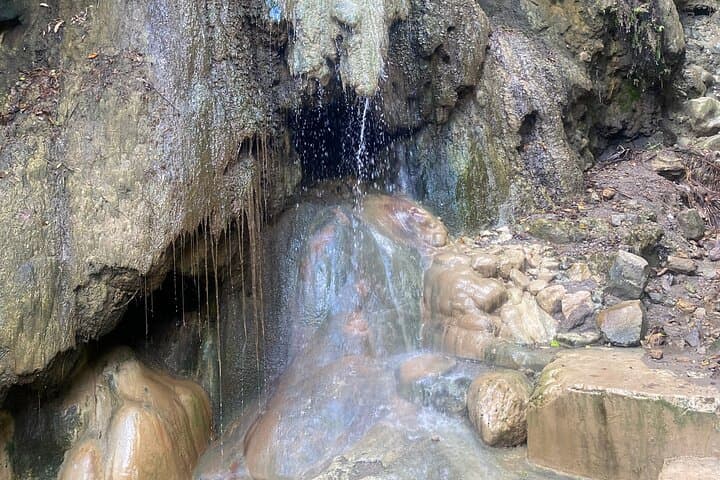 Soufrière Splash: Mineral Baths, Waterfalls & Lunch in St Lucia photo 3