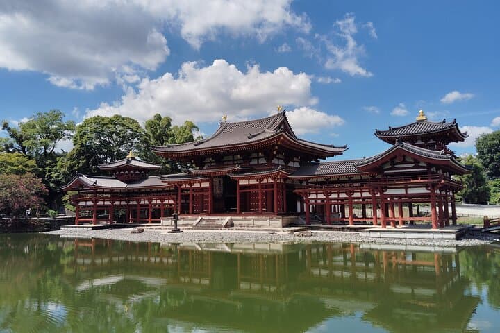 Byodoin Temple & Uji Tea: 90-Minute Cultural Walk and Sweets Tasting photo 3