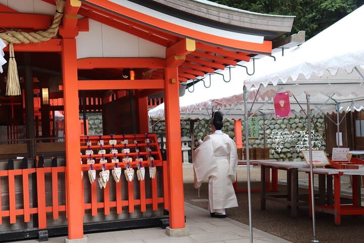 Morning Walking Tour: Fushimi Inari Gates to Tofukuji Zen Garden (Kyoto) photo 5