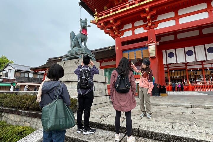 Morning Walking Tour: Fushimi Inari Gates to Tofukuji Zen Garden (Kyoto) photo 2