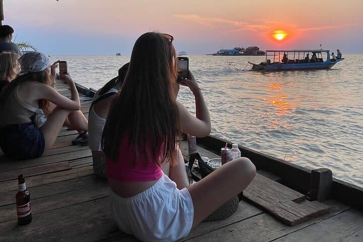 Sunset on Tonle Sap Lake: Siem Reap Floating Village Boat Tour photo 2