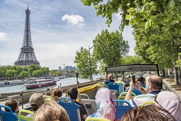Ultimate Paris: Eiffel Summit, Seine Cruise & Le Marais Guided Tour photo 2
