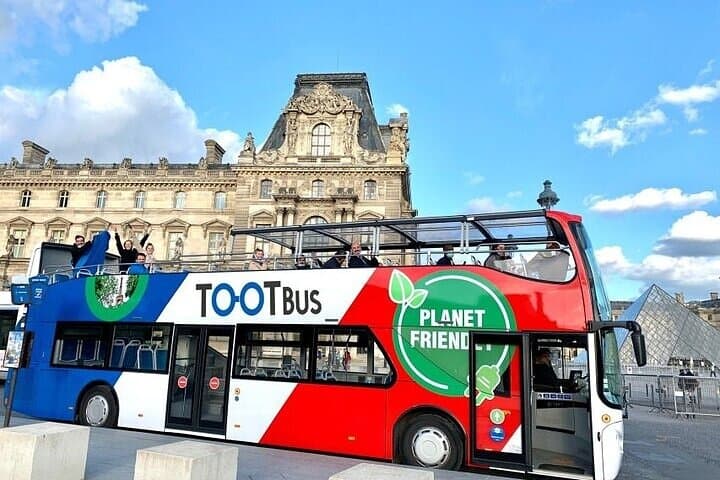 Ultimate Paris: Eiffel Summit, Seine Cruise & Le Marais Guided Tour