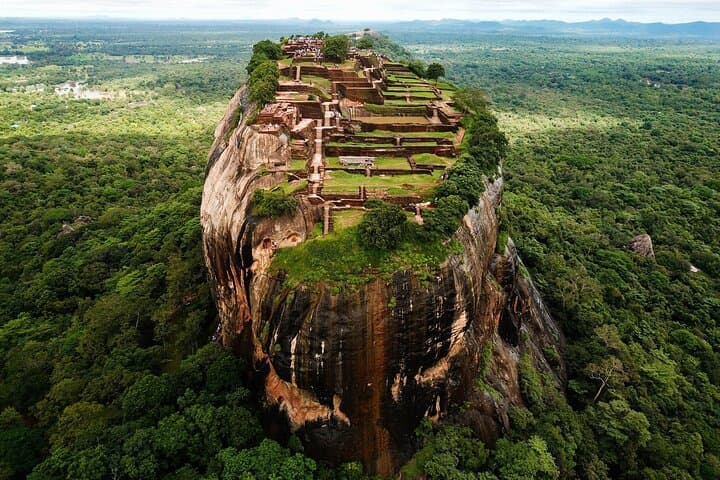 Sri Lanka Cultural Odyssey: Sigiriya, Pidurangala & Kandy in Two Days