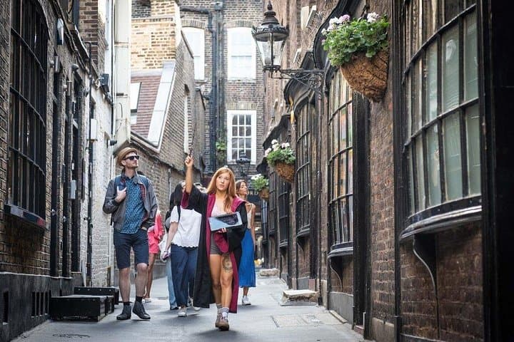 Harry Potter Walking Tour & Madame Tussauds Tickets — London Film Locations Tour photo 2