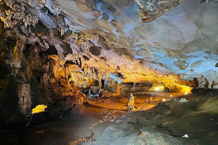 Bai Tu Long Bay Day Cruise: Kayak to Thien Canh Son Cave from Hanoi photo 2