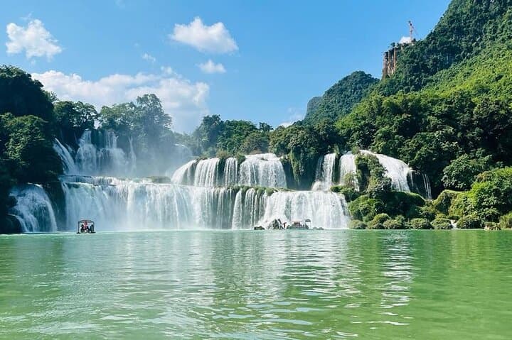 Ban Gioc Waterfall 2-Day Private Adventure: Khoi Ky Homestay & Nguom Ngao Cave