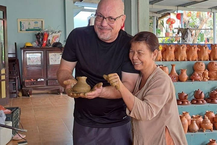 Hoi An Half-Day Craft Villages Tour: Thanh Ha, Kim Bong & Tra Que Experience photo 2