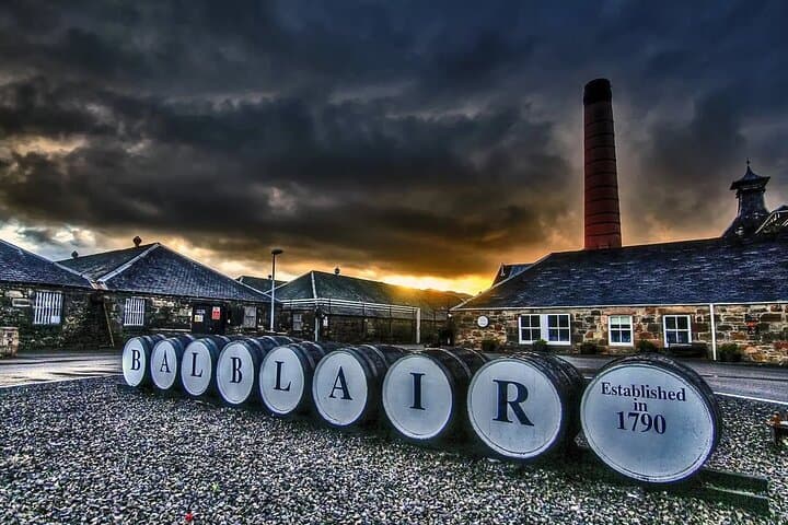 North Whisky Tour: Highland Malt Whisky Trail & Dunrobin Castle Day Trip photo 1