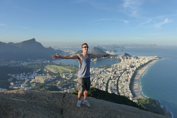 Dois Irmãos Hike & Vidigal Favela Tour: Rio's Coastal Summit Walk