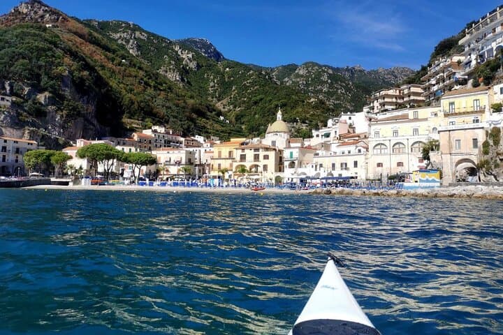 Private Kayak Tour Along the Amalfi Coast — Half-Day Sea Adventure photo 4