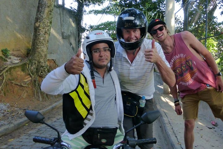 Dois Irmãos Hike & Vidigal Favela Tour: Rio's Coastal Summit Walk photo 6