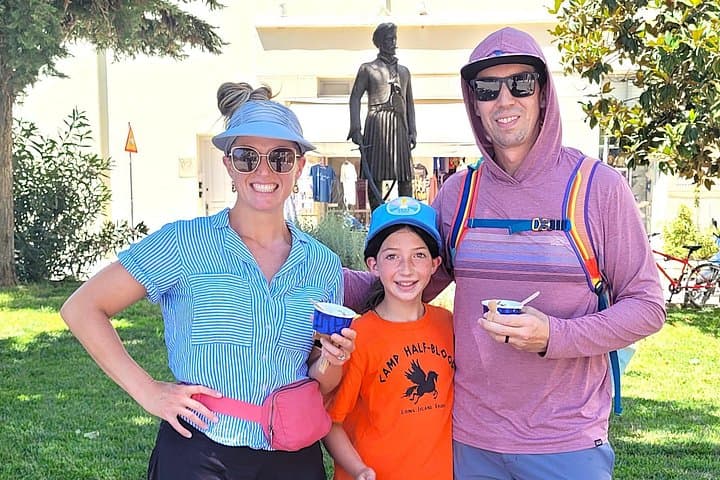 Athens Mythology Treasure Hunt: Family Interactive Tour in Plaka & Acropolis