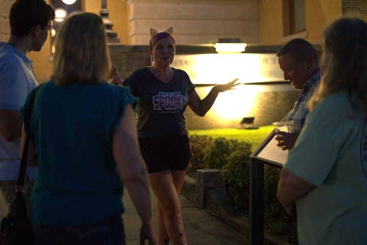 Pensacola Spooky Stories Walking Ghost Tour: Haunted Historic District Night Walk