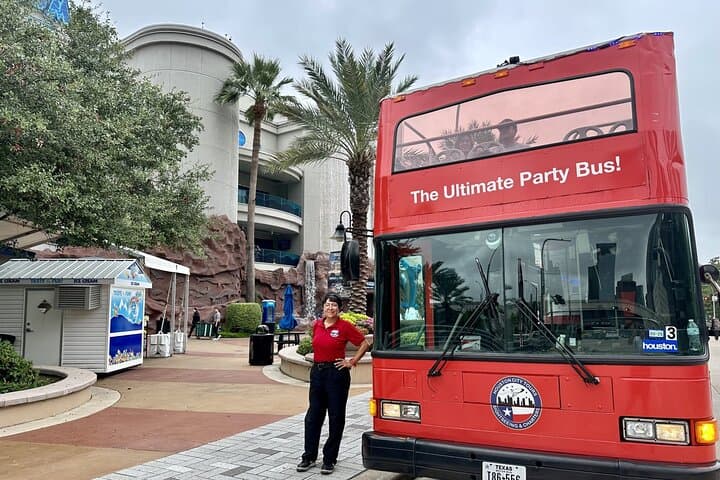 Houston City Tour & Downtown Aquarium All-Rides Pass — Guided Double-Decker Tour + Aquarium Access photo 6