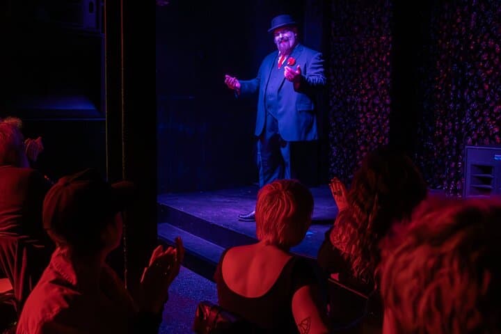 Chicago Peep Show: Burlesque, Comedy & Magic for a Wild Night Out photo 5