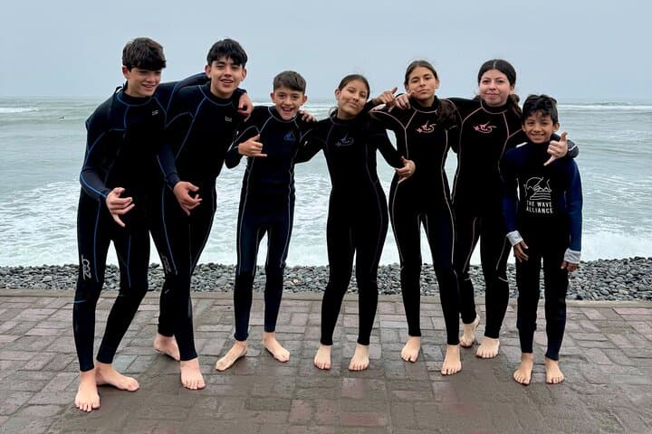 Private Surf Lesson at Makaha Beach — One-to-One Coaching in Lima photo 4