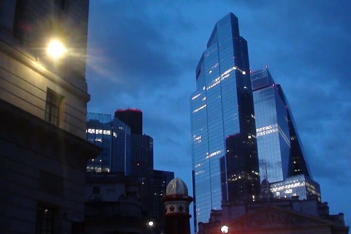 Fading Light London Ghost Walk: Haunted City of London's Night Tour photo 6