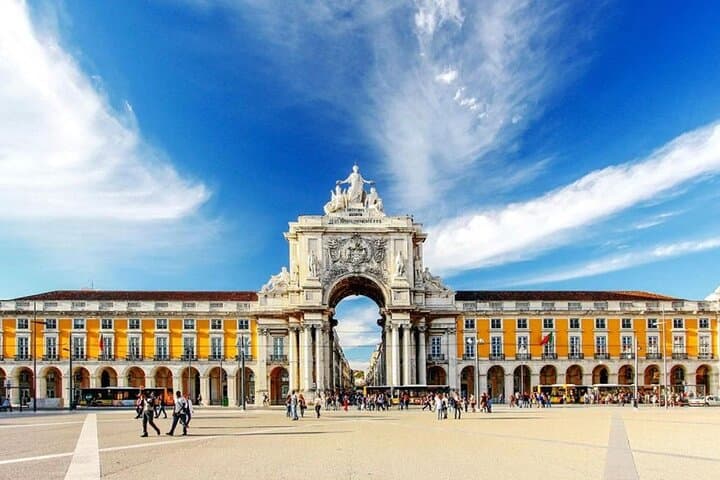 Historical Lisbon City Tour: 10+ Landmarks in 6 Hours with Live Guide