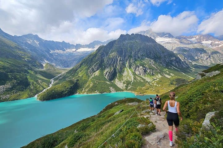 Private Full-Day Swiss Alps Hike to Goschenalp Lake and Lake Lucerne photo 1