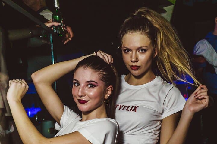 Reeperbahn Pub Crawl Hamburg — Ladies Night with VIP Entry and Free Drinks photo 5