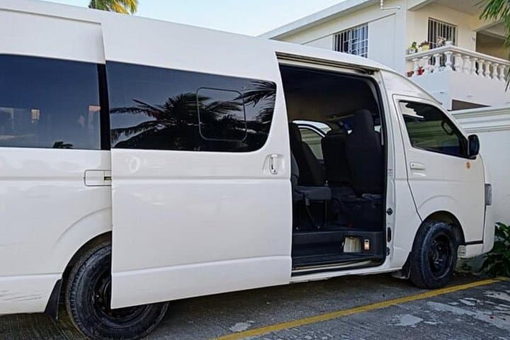 Private Punta Cana Airport (PUJ) Shuttle to Uvero Alto — PUJ Transfers photo 4