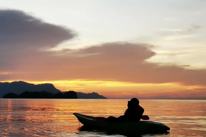 Sunset Kayak at Tanjung Rhu — Langkawi Guided Tour with Hotel Transfer photo 1