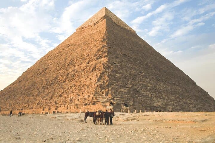 Giza Pyramids and Egyptian Museum Day Tour — Sphinx, GEM & Khan el-Khalili photo 6