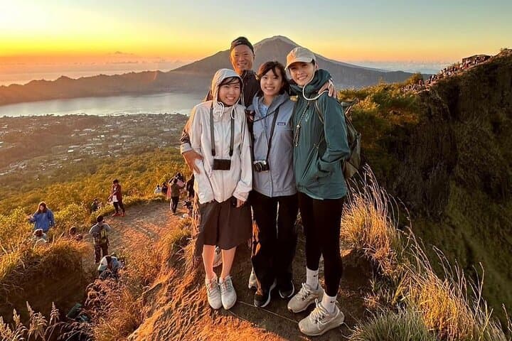 Mt Batur Sunrise Trek: Summit Hike & Breakfast Above Bali’s Caldera