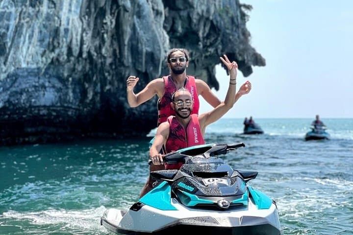 Langkawi Southern-Island Jet Ski Tour to Dayang Bunting Lake