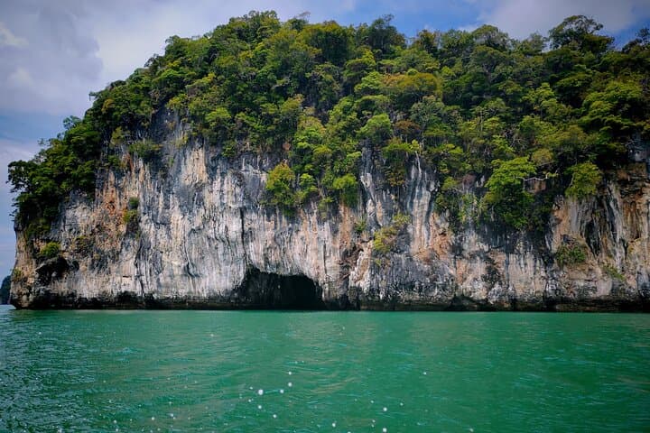 Langkawi Island Hopping Boat Tour: Pregnant Maiden Lake & Beras Basah Half-Day photo 6