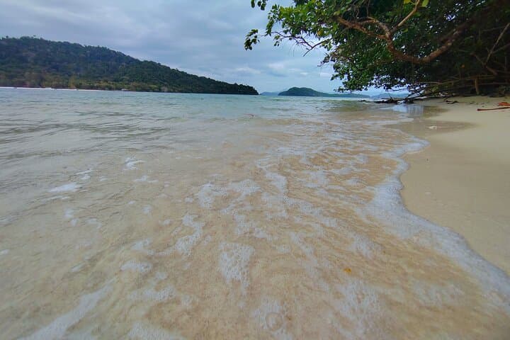 Langkawi Island Hopping Boat Tour: Pregnant Maiden Lake & Beras Basah Half-Day photo 3
