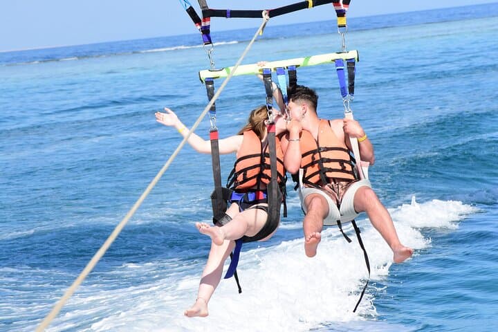 Hurghada Parasailing: Solo & Tandem Sky Rides with Private Transfer