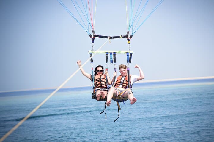 Hurghada Parasailing: Solo & Tandem Sky Rides with Private Transfer photo 2