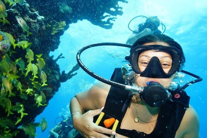 Beginner Scuba: Pool Class + MUSA & Manchones Reef Two-Tank Experience in Cancun