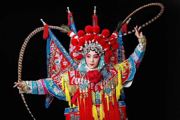 Beijing Opera at Liyuan Theatre: Guided Show with Hotel Transfer