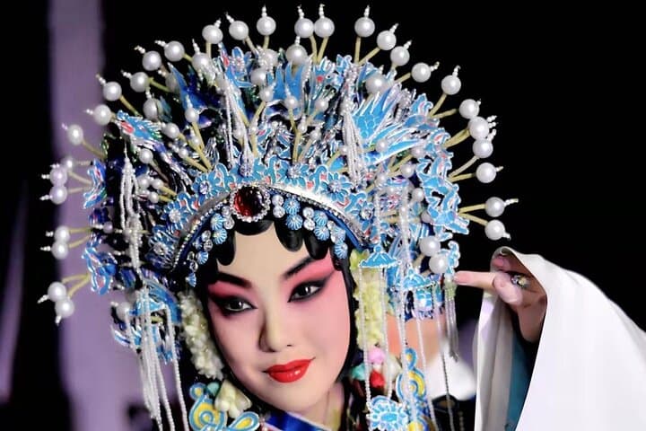 Beijing Opera at Liyuan Theatre: Guided Show with Hotel Transfer photo 4