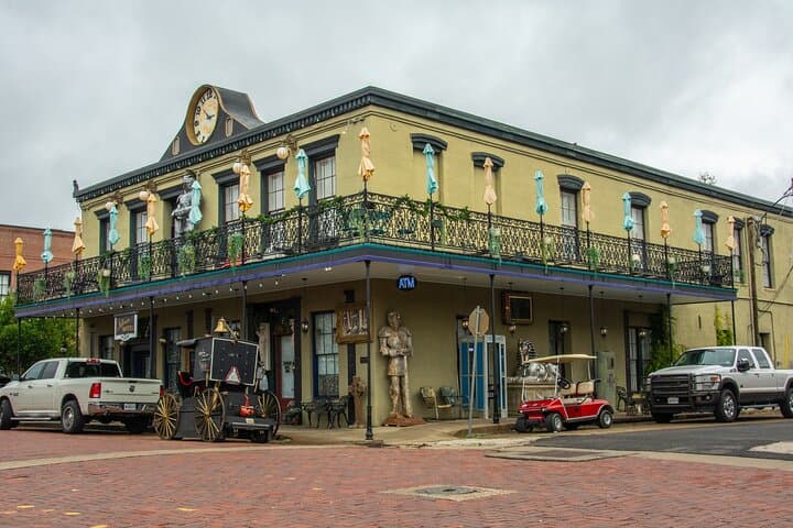 Self-Guided Jefferson Ghosts Walking Tour — Haunted History & Smartphone Guide photo 3